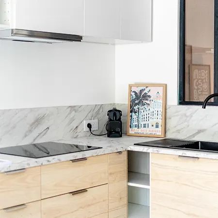 Appartement 2 Pièces à 150 Mètres De La Antibes