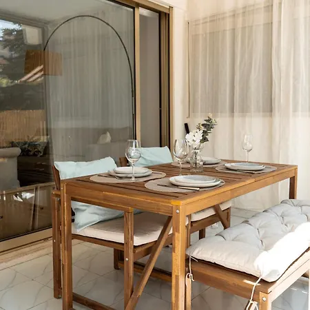 Daire 2 Pieces A 150 Metres De La