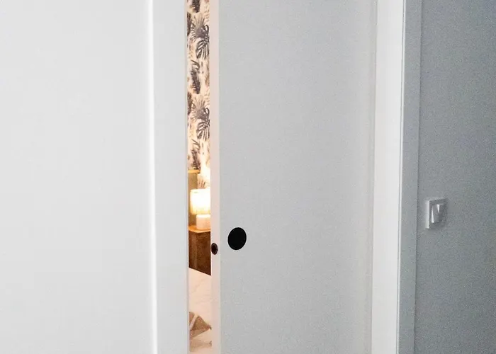 2 Pièces à 150 Mètres De La Antibes