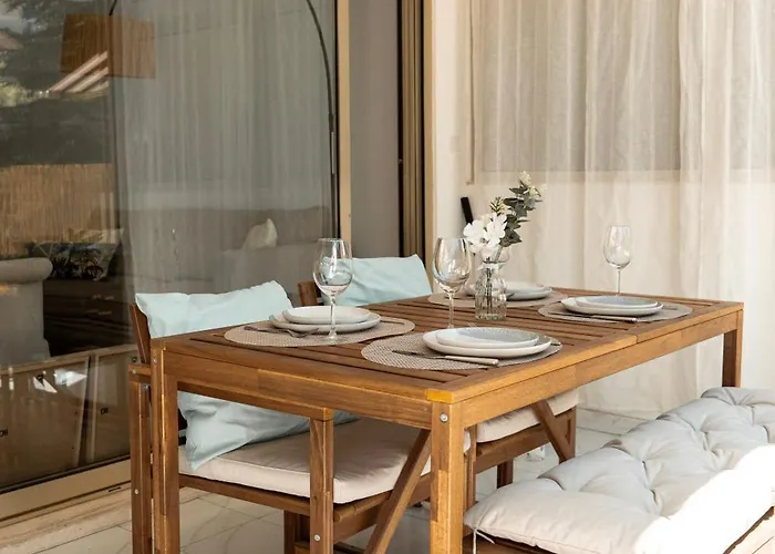 Appartement 2 Pièces à 150 Mètres De La